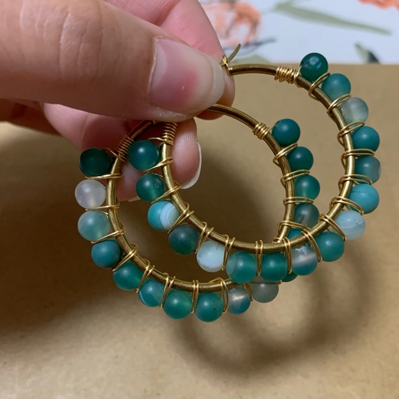 Natural stone hoop earrings, green tones - Picture 4 of 4